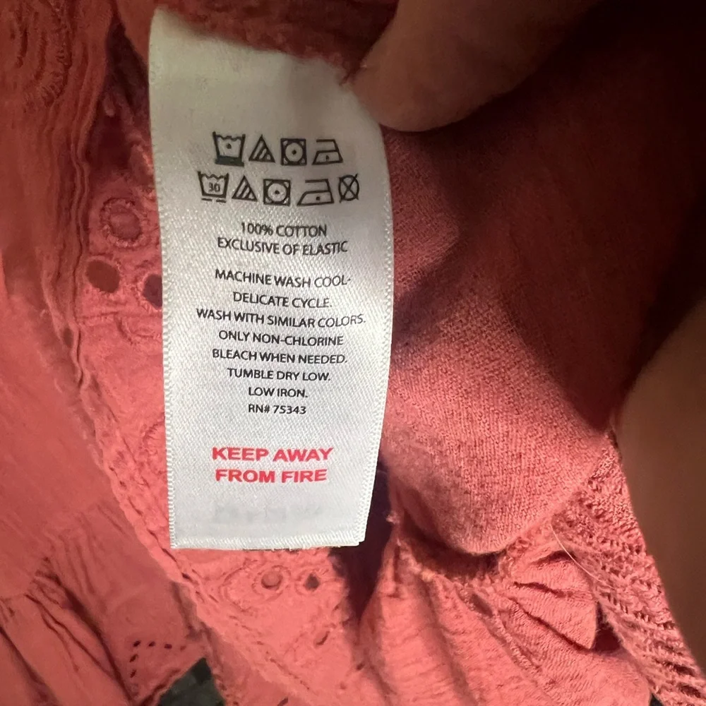 House of Harlow Elegant Coral Eyelet Dress - Picture 5 of 8